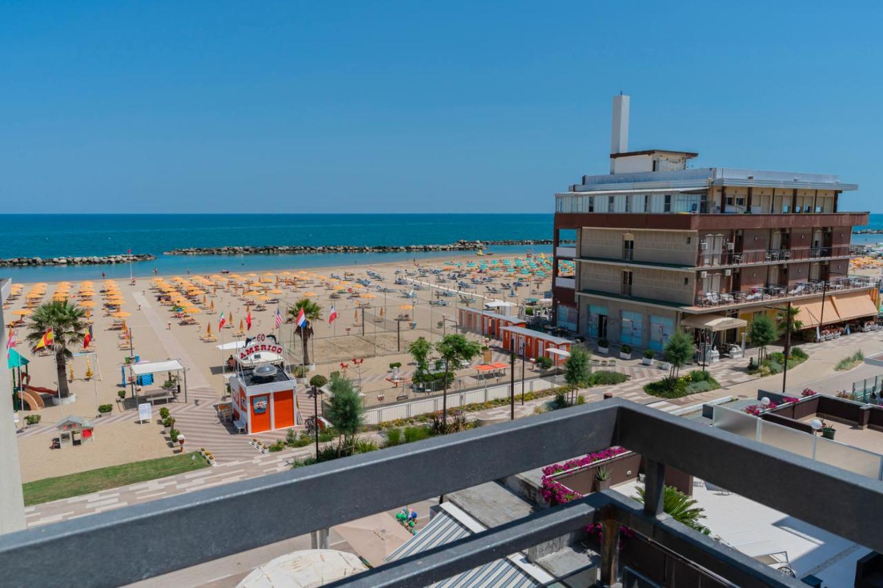 Hotel Milanese Rimini Bagian luar foto